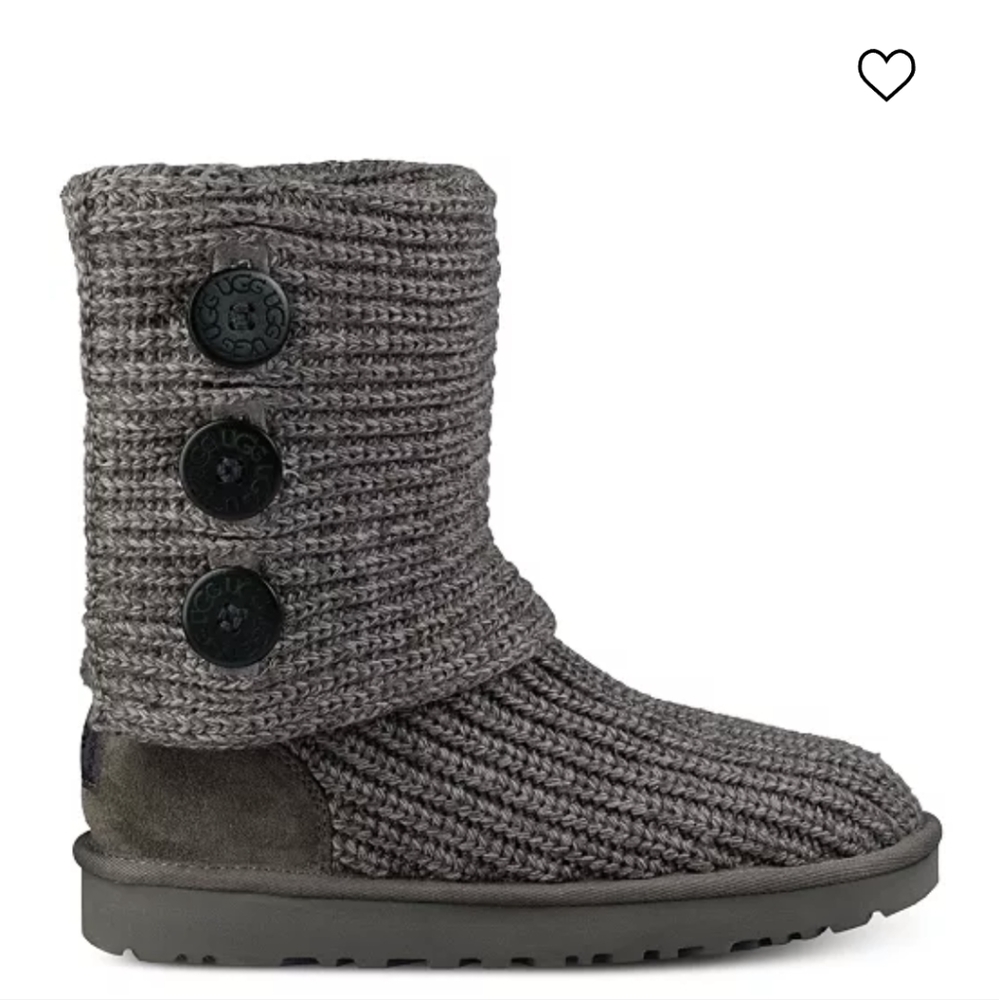 UGGs classic cardy size 7